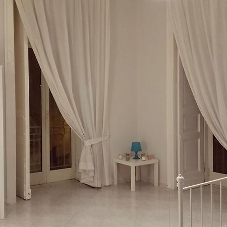 ナポリNapuleアパートメント 部屋 写真